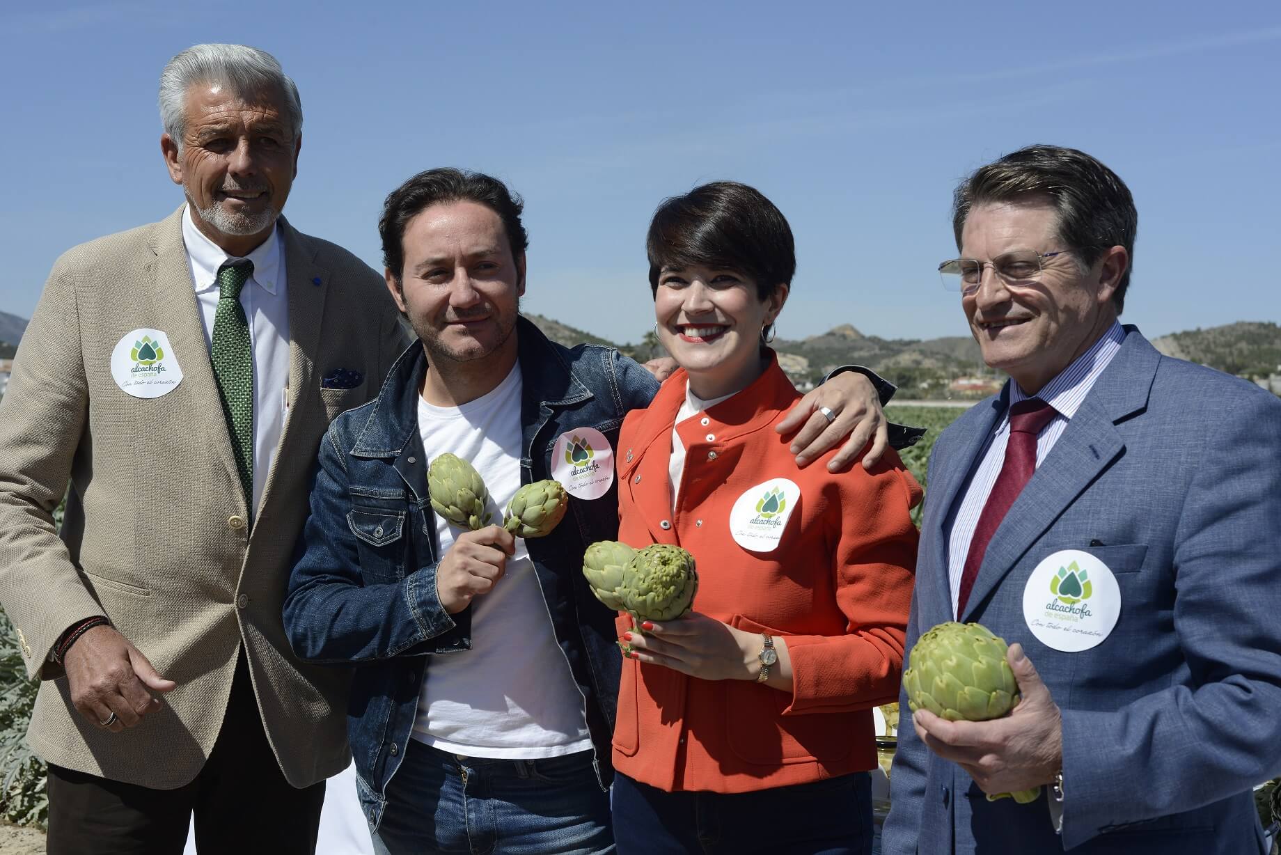 Alcachofa de España ha organizado esta mañana el acto del corte del segundo colmo de esta verdura en el llamado El colmo de los colmos.